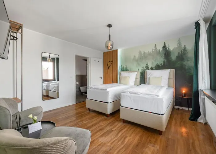 Zweite Heimat Nuerburg 호텔